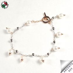 Bracciale con ciondoli perla di fiume